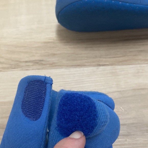 Marvel Captain America Boots Slippers Size M Boys. Size 7/8. - Picture 6 of 9